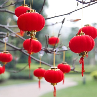 Đèn lồng mini màu đỏ dùng trang trí tiệc cưới
