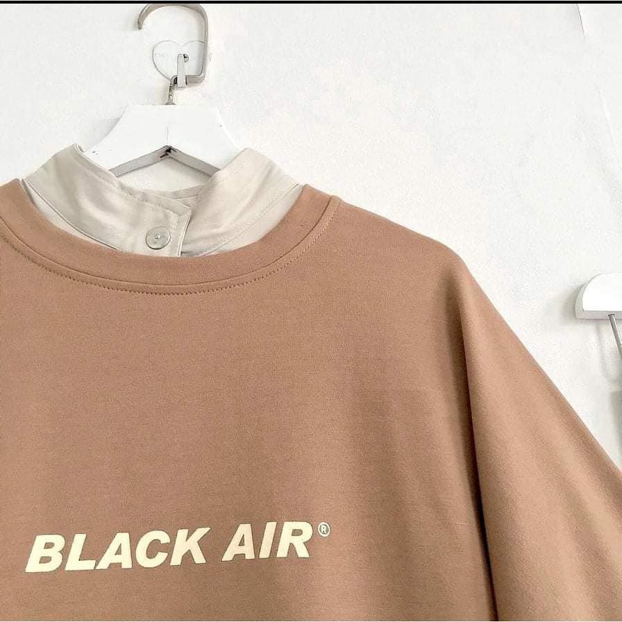 Áo sweater tay bồng BLCK AIR form rộng trẻ trung cá tính - Moon Unisex | BigBuy360 - bigbuy360.vn