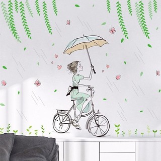 Decal dán tường cô gái che ô trong mưa cho bé