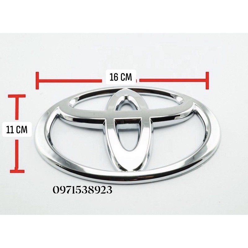 logo TOYOTA trước đầu xe TOYOTA INNOVA 2017-2021 kích thước 16cm*11cm