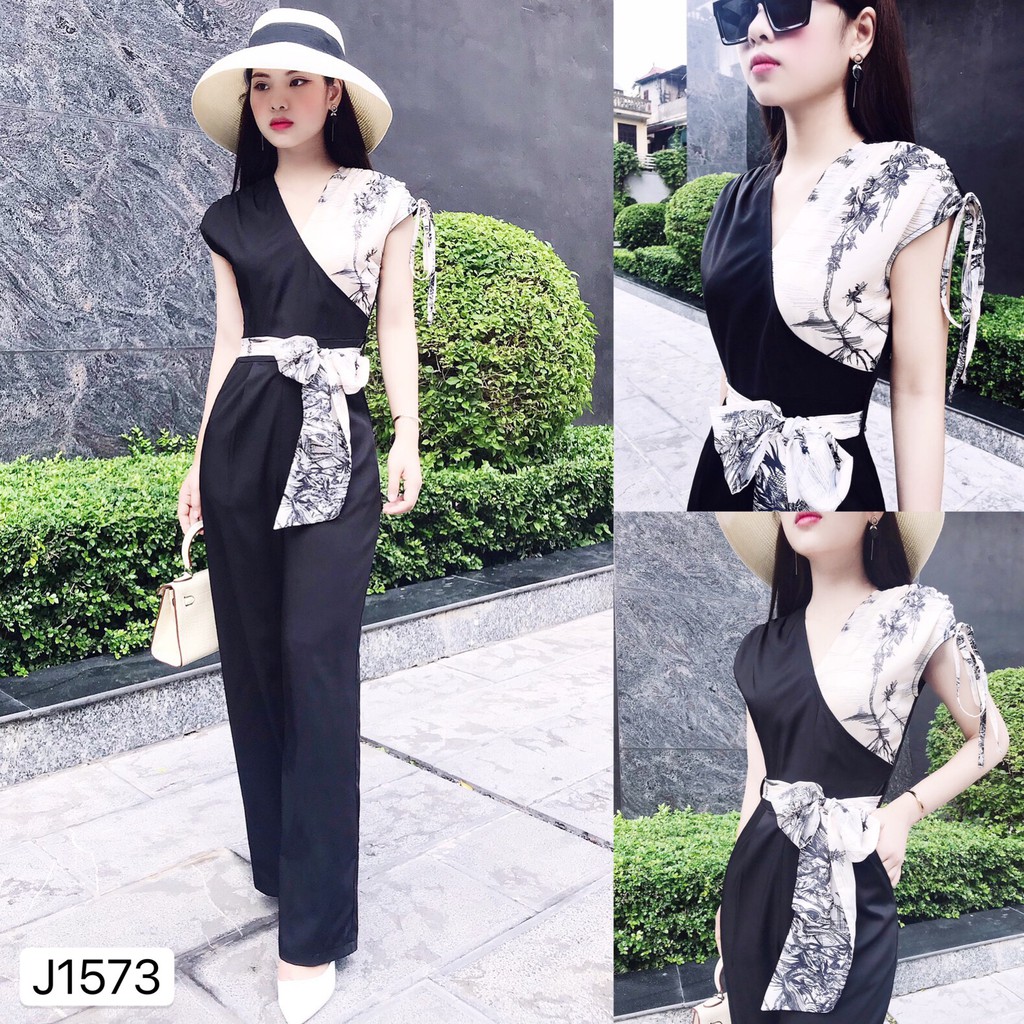 Jum đen cổ V phối trắng 