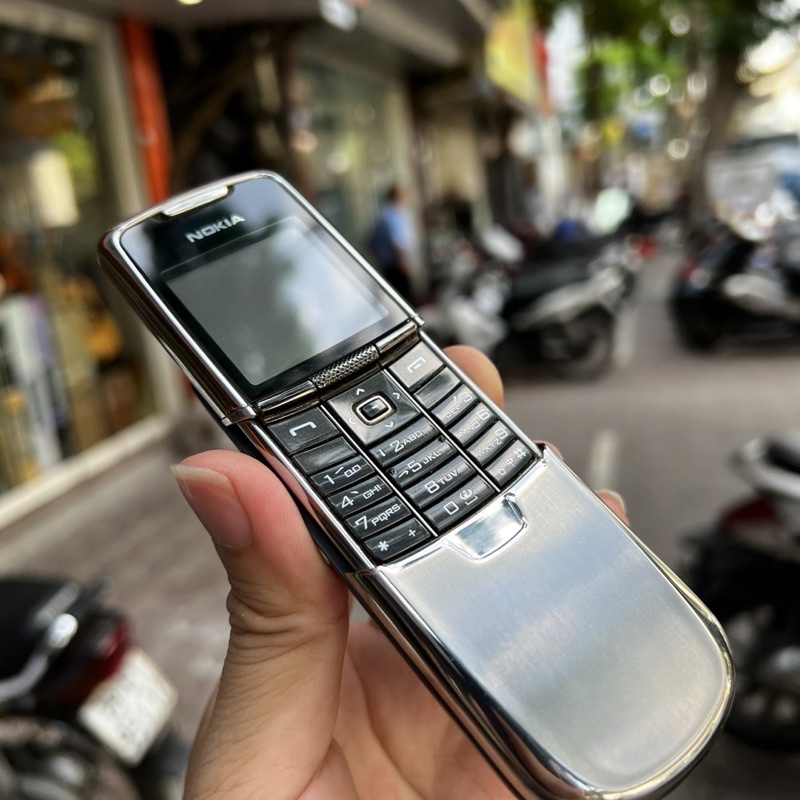 NGUYÊN ZIN, chính hãng điện thoại cổ Nokia 8800 anakin