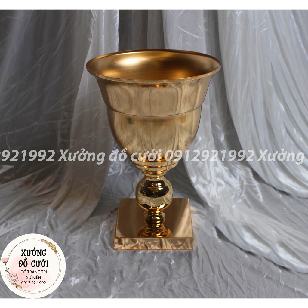 Trụ hoa đơn đế vuông - CN038