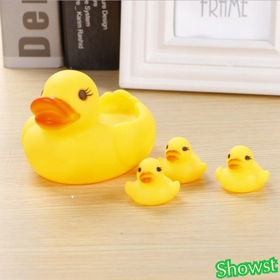 Set vịt cao su đồ chơi cho bé chơi khi tắm