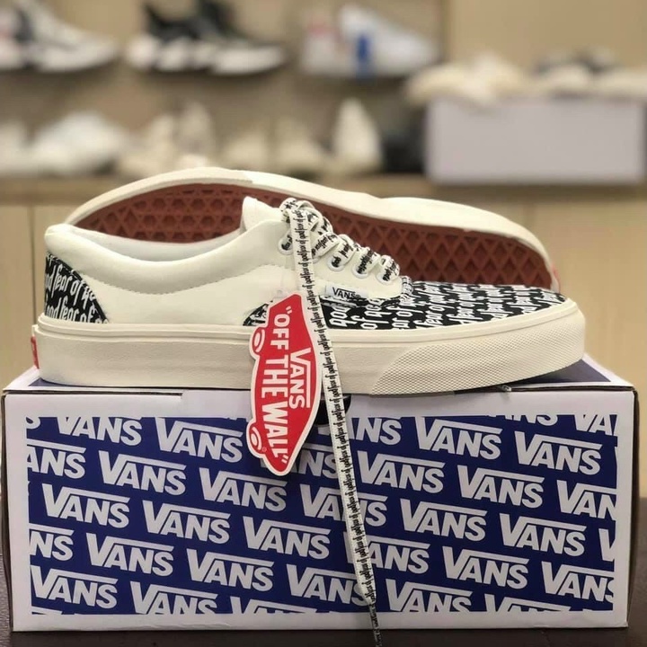 Giày vans chữ 💛FREESHIP💛 Sneaker Nam Nữ Đủ Size /Giầy vans fog trắng chữ đen | BigBuy360 - bigbuy360.vn