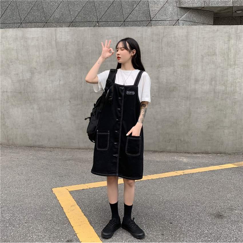 Váy yếm jean nữ chất thô mềm dễ mix đồ form rộng dáng suông | BigBuy360 - bigbuy360.vn