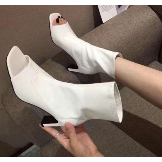 [Boot nữ hở mũi][bốt cao gót nữ lửng da lì gót dẹt cao]