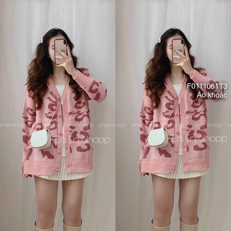 Áo khoát len họa tiết