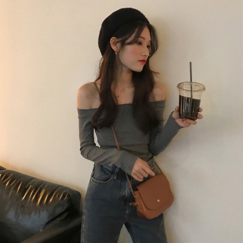 Áo Thun Tay Dài Lệch Vai Màu Sắc Đơn Giản Cho Nữ