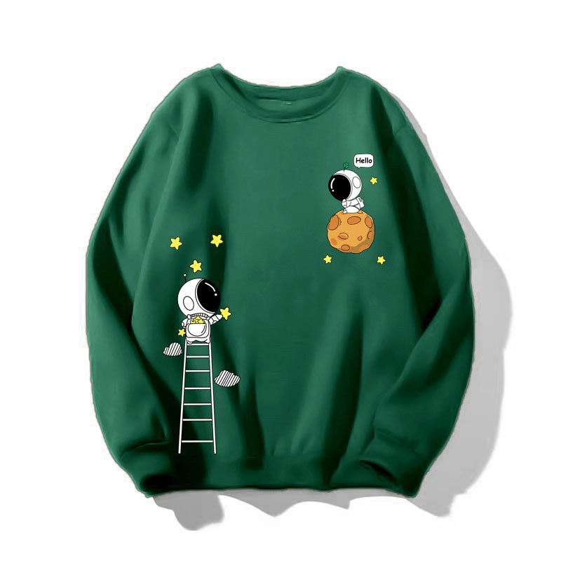 Áo sweater in phi hành gia leo thang siêu xinh