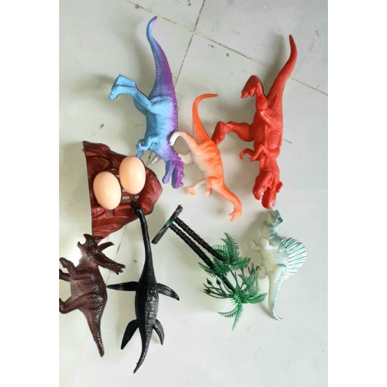 Sét 6 mô hình khu vườn 6 con khủng long loại trung bằng nhựa cứng