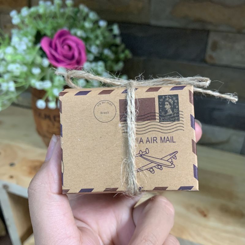 1 hộp bí mật, kích thước hộp 5.5cm x 3.5cm