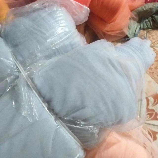 Voan lưới tutu trắng.