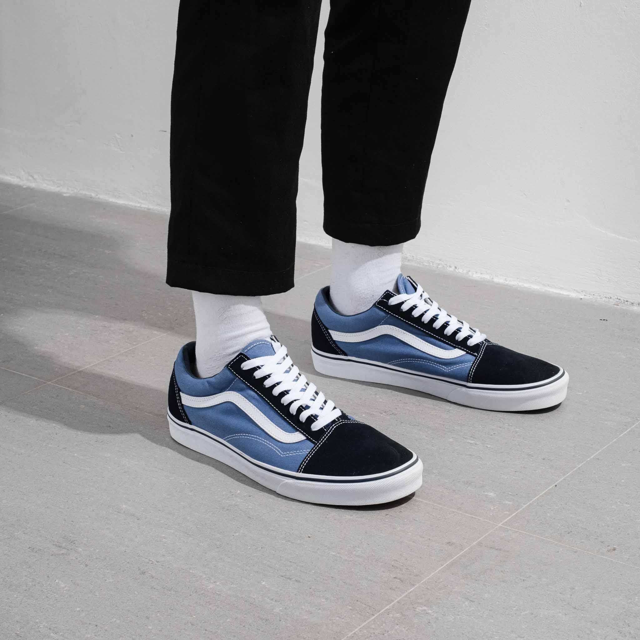 Giày Sneakers Vans Old Skool Màu Đen Xanh Navy