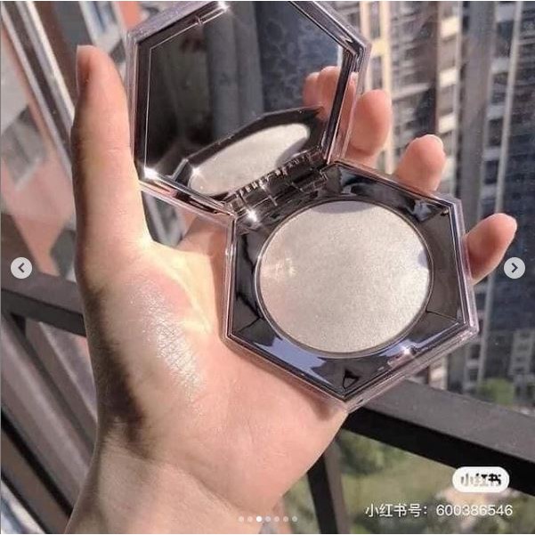 FENTY BEAUTY BY RIHANNA ✨ set son DIAMOND BOMB BABY MINI FACE AND LIP SET. | BigBuy360 - bigbuy360.vn