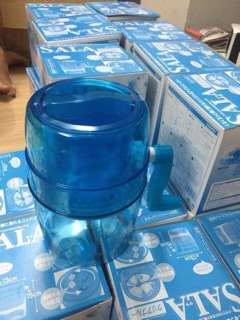 Máy bào đá bằng tay