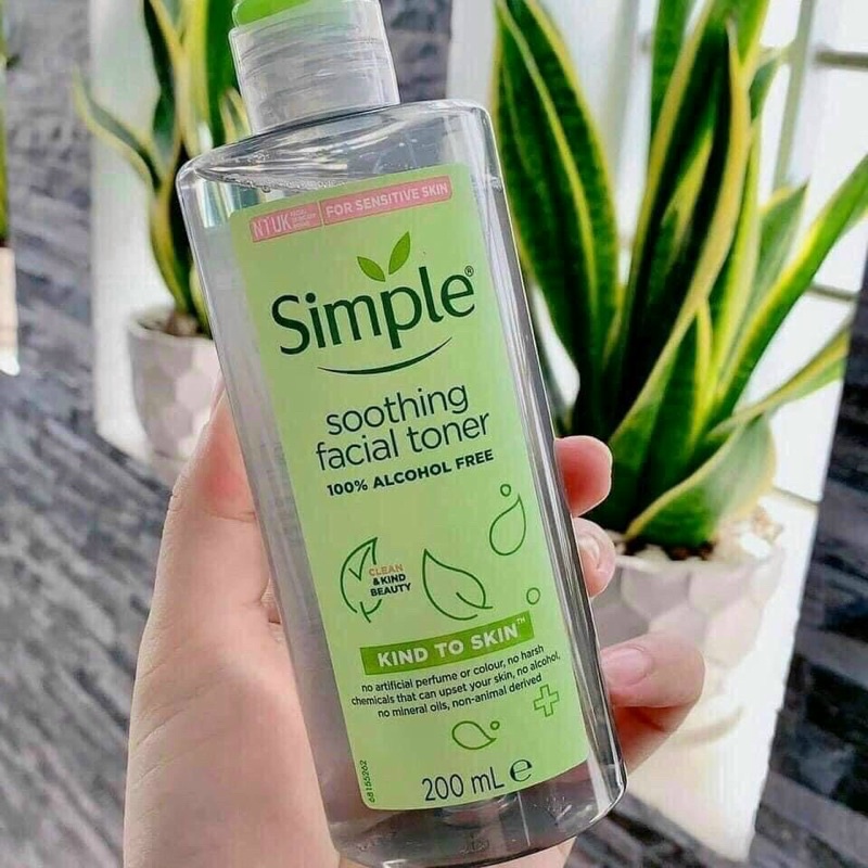 [ Mẫu mới]Toner Simple Kind to Skin Smothing Facial Toner 200ml