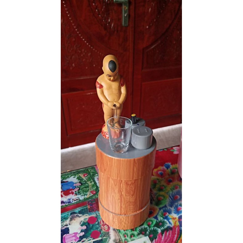 BÌNH RÓT RƯỢU. TỰ ĐỘNG ĐỒNG TỬ