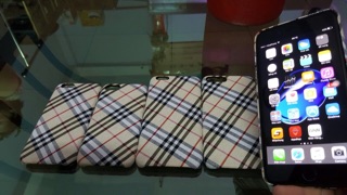 Ốp lưng sọc Burberry dành cho iphone 6,7,8