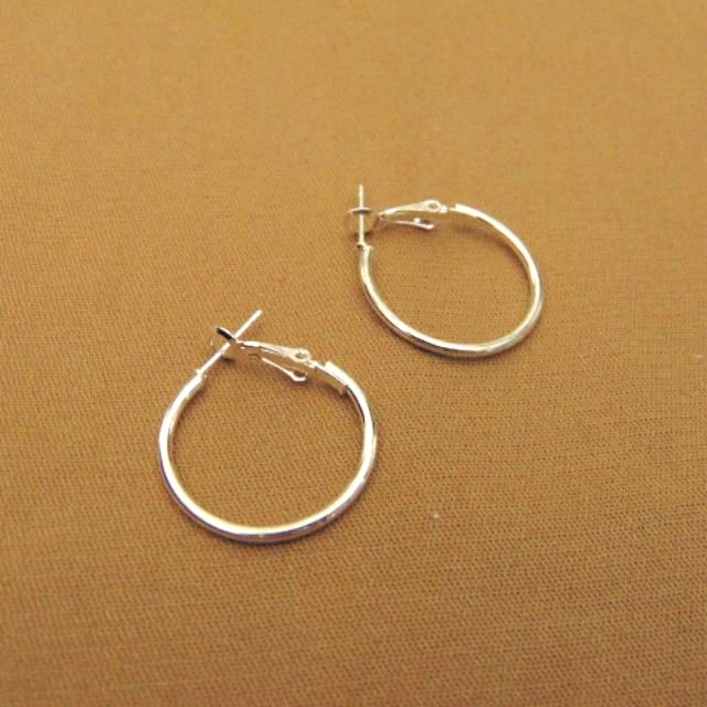 Khuyên tai tròn basic đường kính 2cm