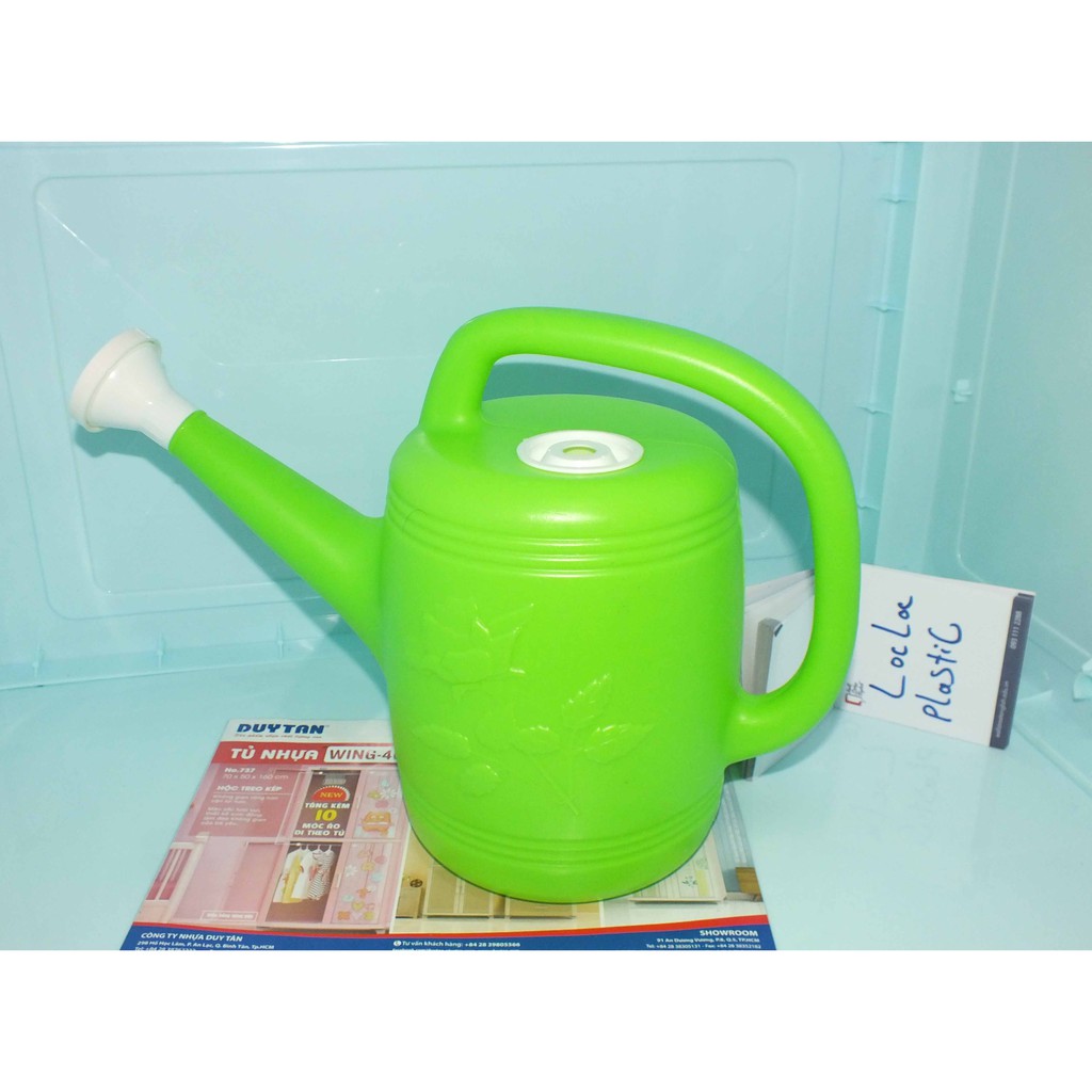 bình tưới cây nhựa 5l