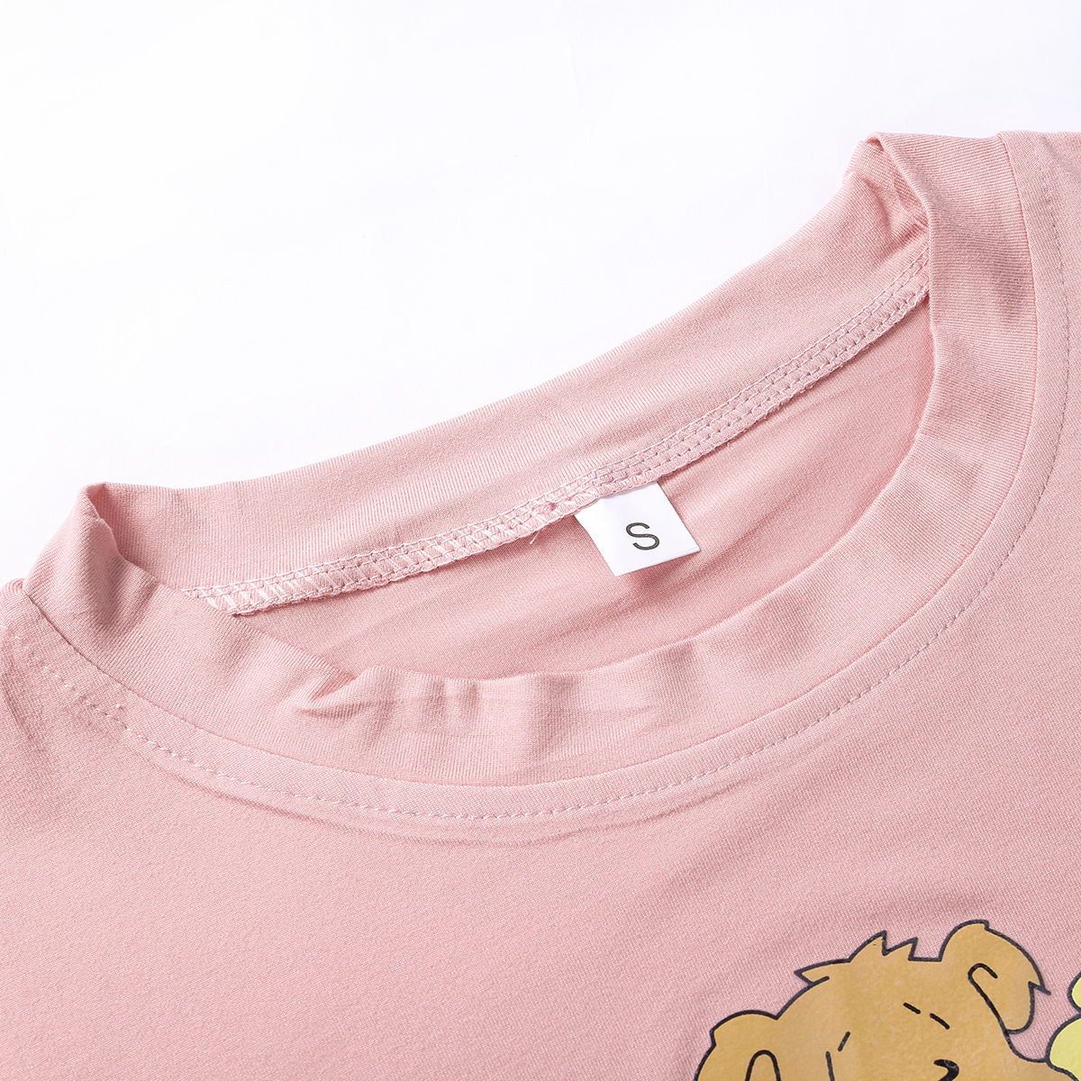 Áo Crop Top Tay Ngắn In Hình Gấu Và Hoa | BigBuy360 - bigbuy360.vn