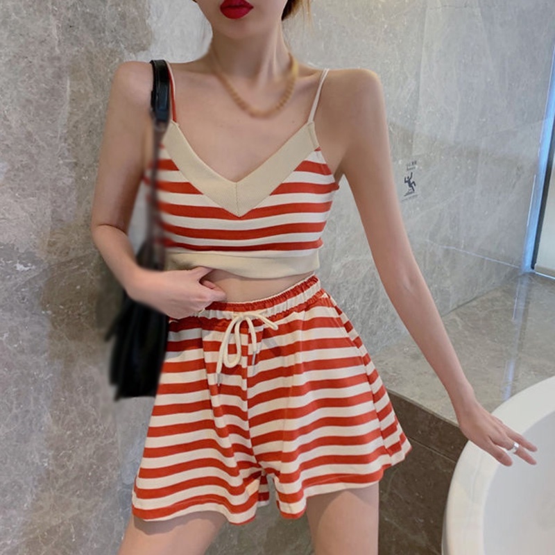 Bộ Áo Hai Dây Kẻ Sọc + Quần Short Dáng Rộng Thời Trang Mùa Hè Cho Nữ