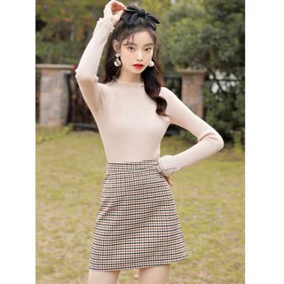 Set áo len màu be kèm chân váy dành cho nữ