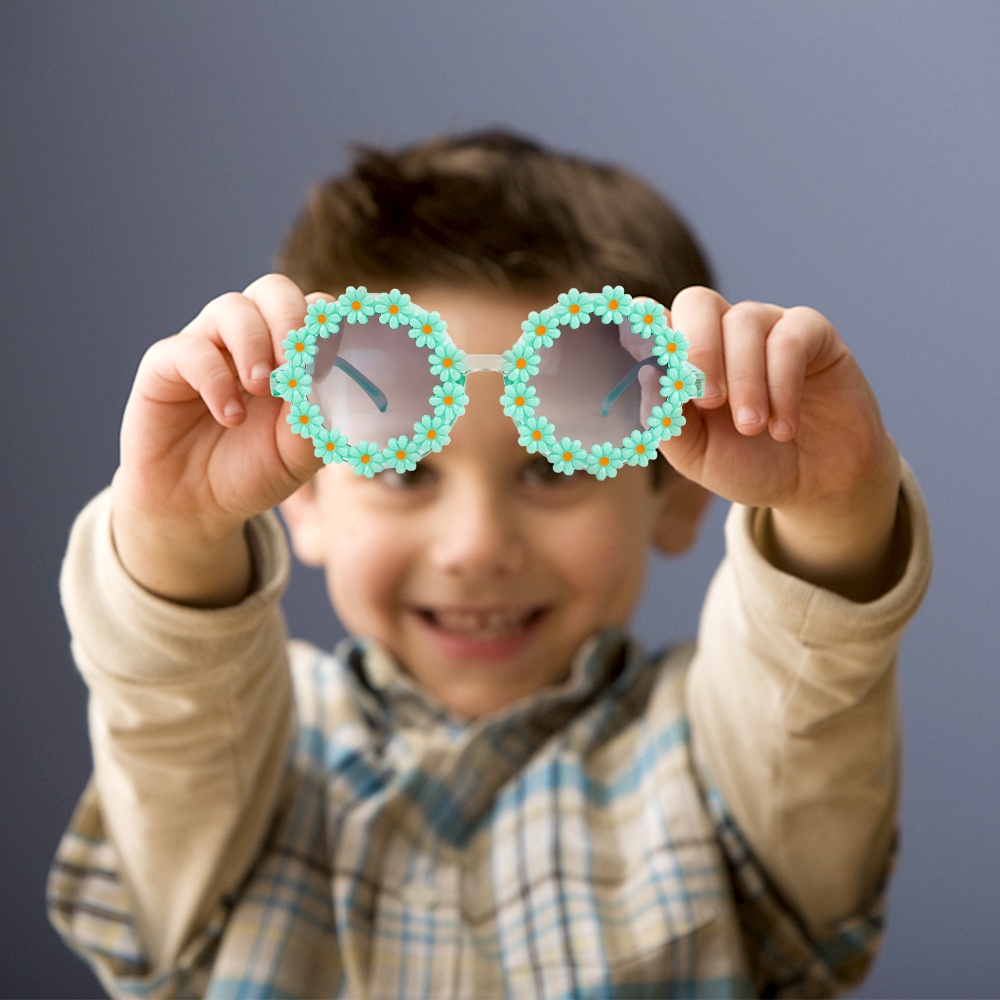 Kính Mát Gọng Tròn Đính Hoa Dễ Thương Cho Bé