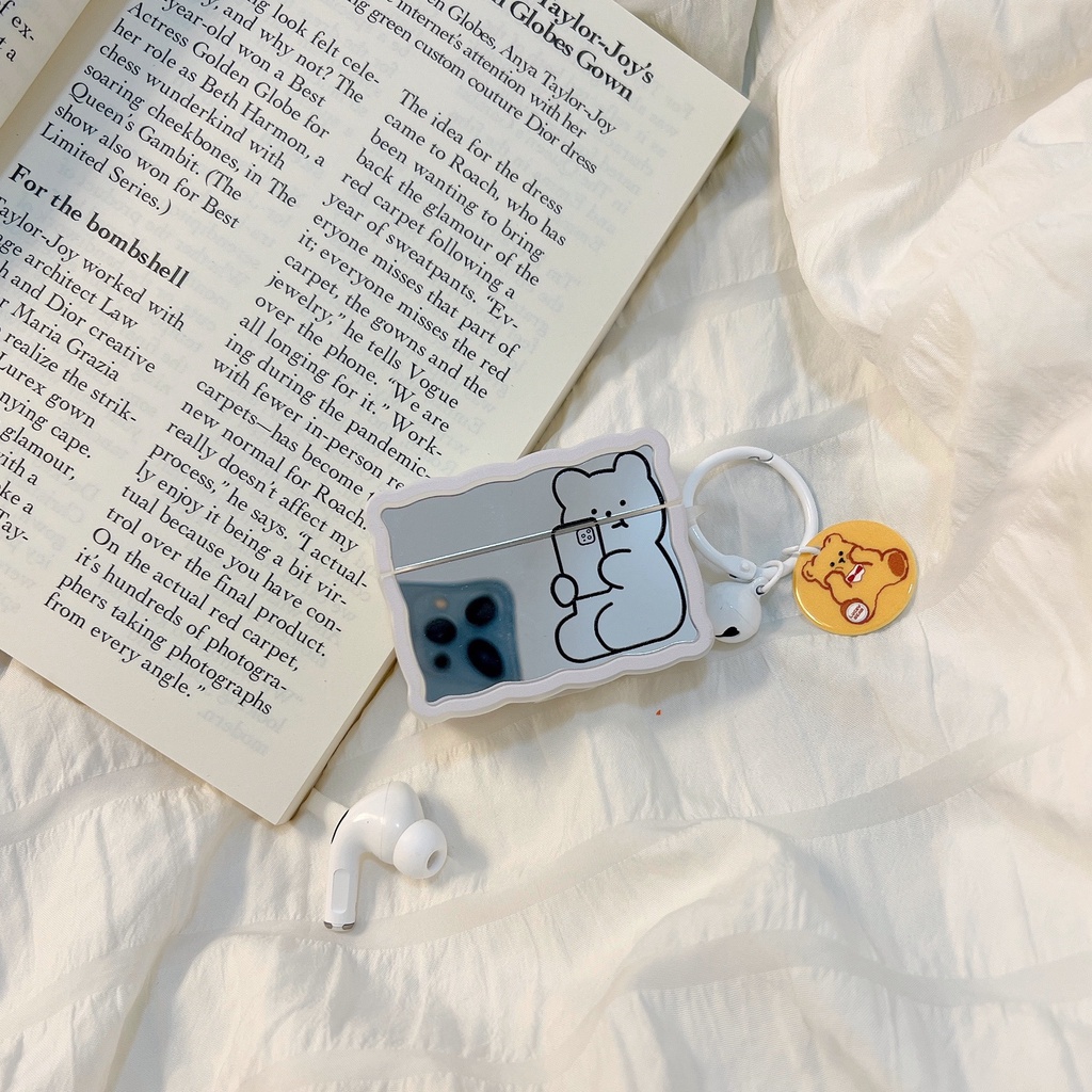 Vỏ Bảo Vệ Hộp Sạc Tai Nghe Bluetooth AirPods 1 2 pro 3 2021 Bằng Silicon tpu Mềm Trong Suốt Hình Gấu Có Móc Khóa