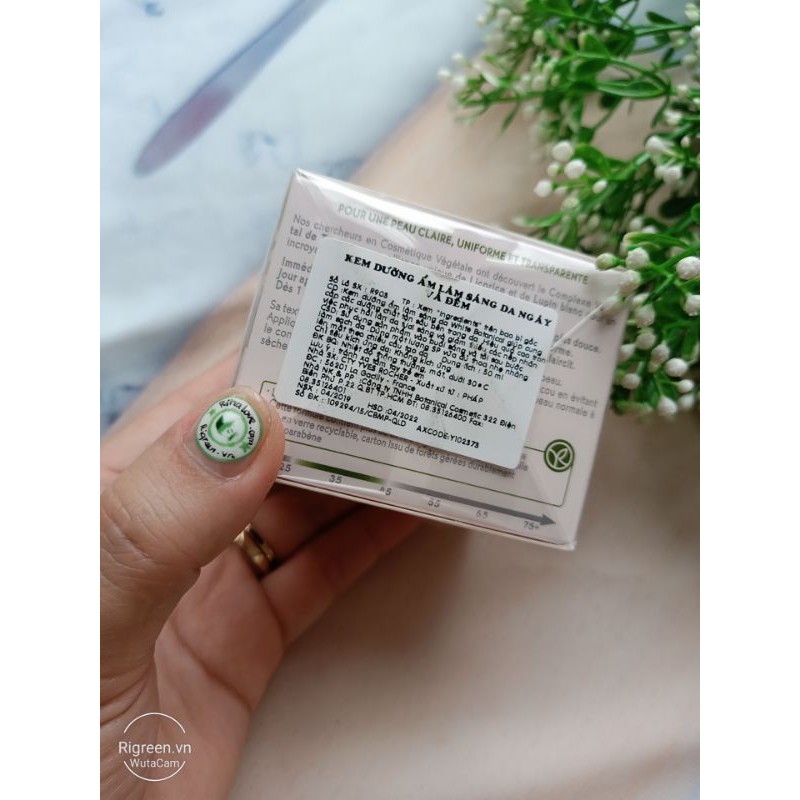 Kem Ngày đêm White Botanical Yves Rocher