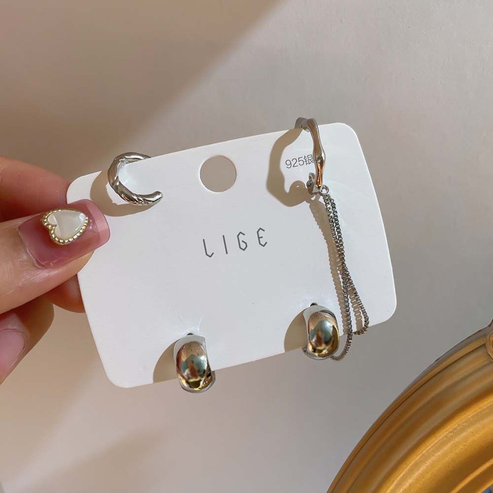 Set 4 Khuyên Tai Dạng Vòng / Khuyên Tai Bằng Kim Loại Phối Tua Rua Phong Cách Punk Thời Trang Hàn Quốc Cho Nữ