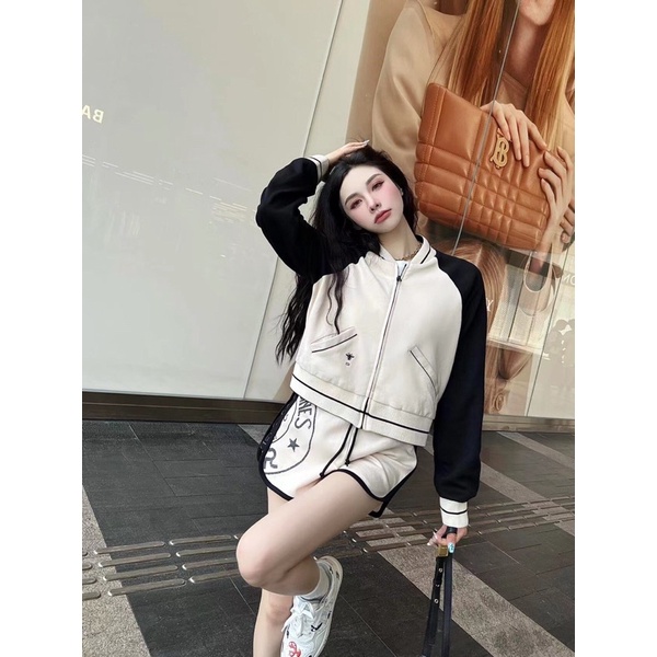 Set trang phục nữ trẻ trung cao cấp logo thương hiệu Dior CD áo khoác và quần short ngắn