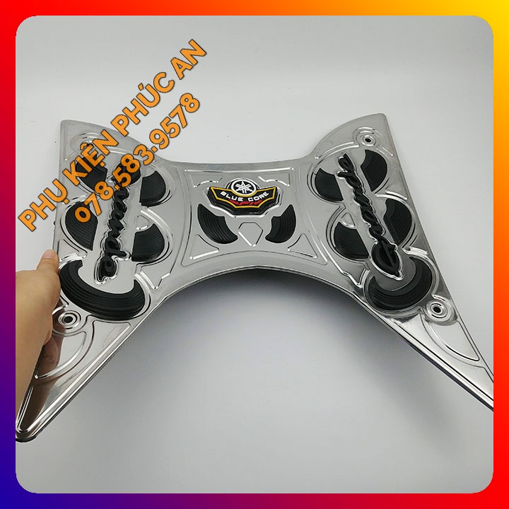 Thảm lót sàn INOX, CAO SU xe Nozza Grande năm 2019-2020-2021-2022 gác để chân trước grande