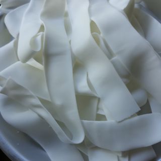 Khuôn bánh ướt máy làm mì