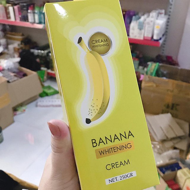 Gel Tẩy Da Chết Banana Whitening Cream 250g