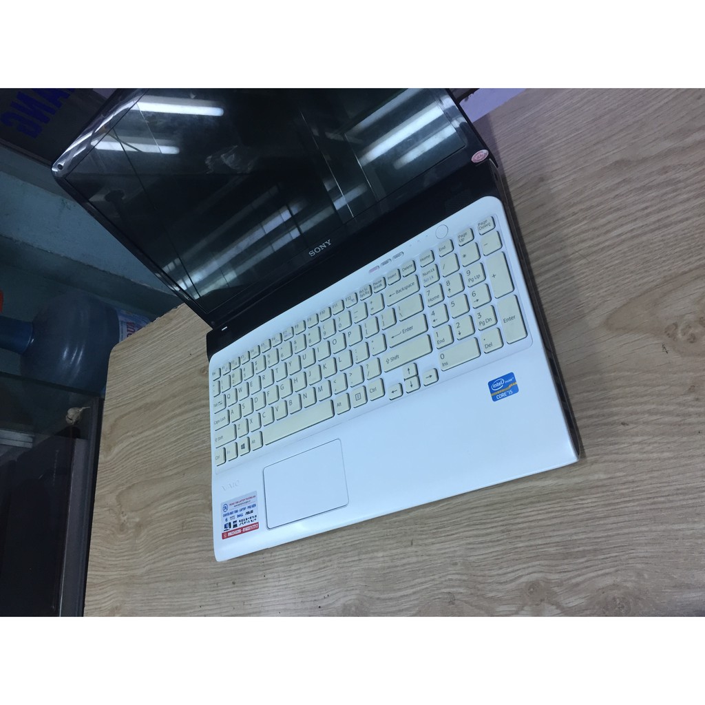 Hot Hot Laptop Sony vaio SVE15 Sang chảnh chíp core i5-3210M/4GB/HDD 320GB Cạc HD 4000 game mượt. Tặng chuột không dây | BigBuy360 - bigbuy360.vn