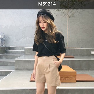 set short nude áo đen chữ