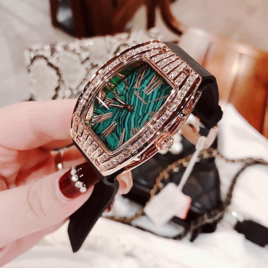 Đồng hồ nữ Davena mặt bầu quai silicon mềm dẻo, bảo hành 12 tháng