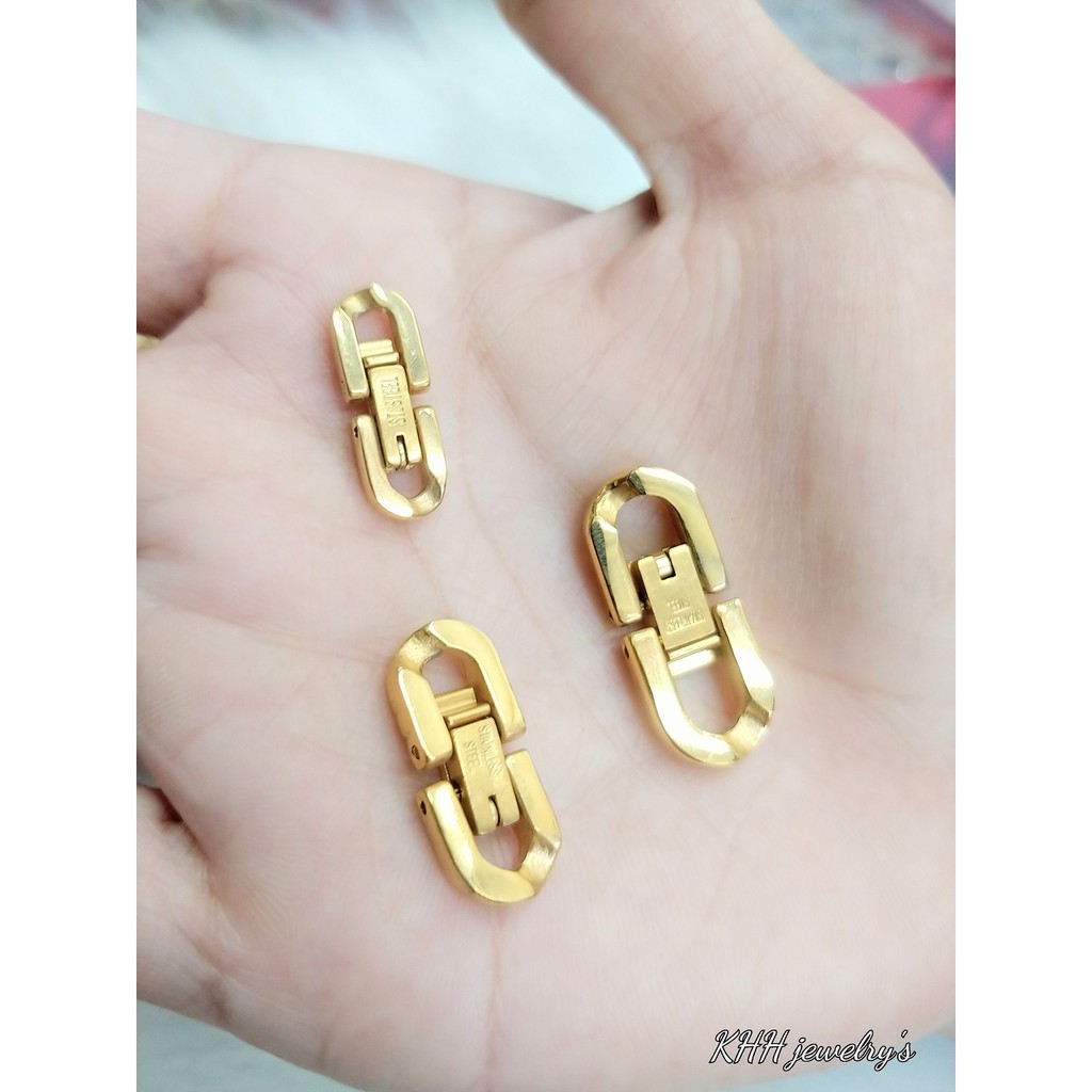 (Hàng Nano Không Phai+ Có ký hiệu) Móc khóa bấm titanium cao cấp-Dùng thay thế lắc tay dây chuyền đồng hồ