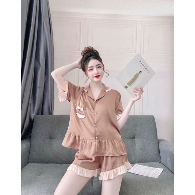 Đồ ngủ lụa phối tai bèo | BigBuy360 - bigbuy360.vn