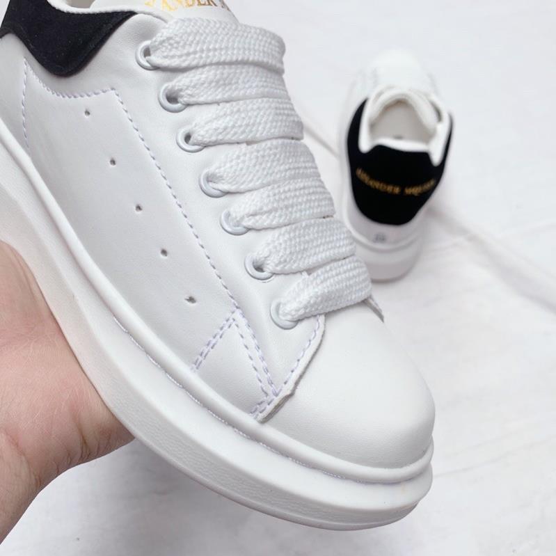 [Hàng VNXK] Giày Thể thao độn đế.Tặng Bill,hộp,dây mq bản to.