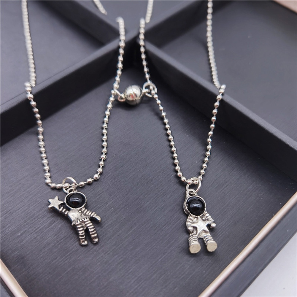 Vòng cổ Chuỗi Hạt Tròn Nam Châm Mặt Hình Phi Hành Gia