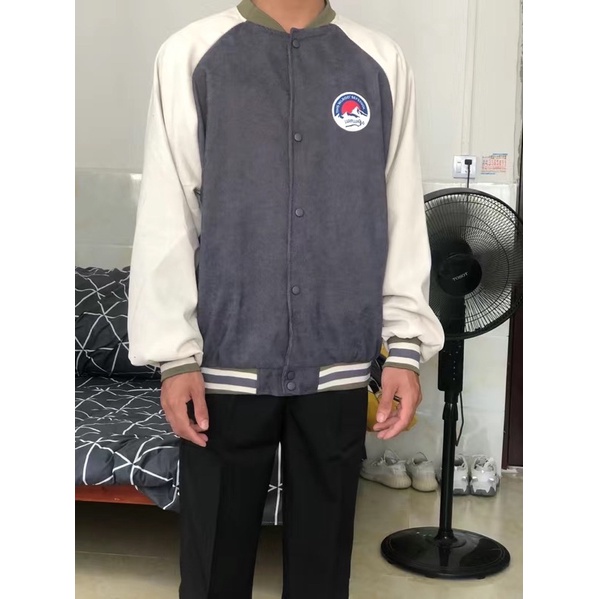 Áo khoác bomber varsity jacket nam nữ in logo chất len tăm màu xám, nâu cổ điển