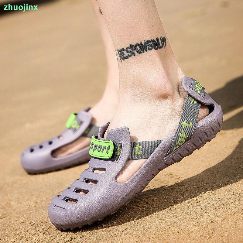 Giày Sandal Đục Lỗ Thoáng Khí Size Lớn Thời Trang Nam