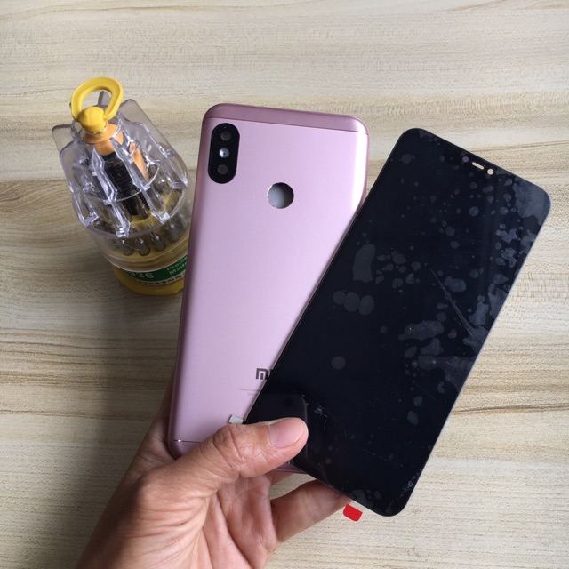 Combo Bộ Vỏ + Màn Hình Redmi 6 Pro Zin Hàng Cao Cấp (Tặng bộ vít đa năng)