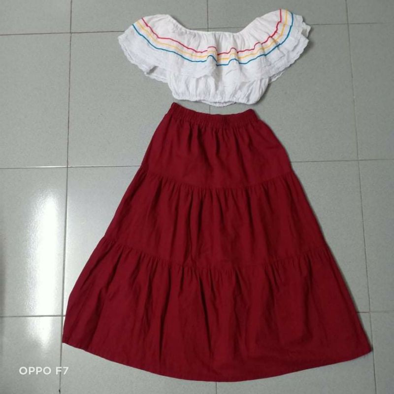 chân váy đỏ Sò vintage