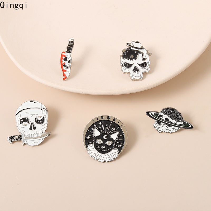 Ghim cài áo Miss Zoe nhiều mẫu tuỳ chọn phong cách Gothic cá tính