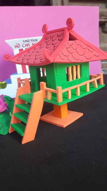 Mô hình lăng bác,nhà sàn,hồ sen, chùa 1 cột tháp rùa. Cđ quê hương đất nước,Bác Hồ