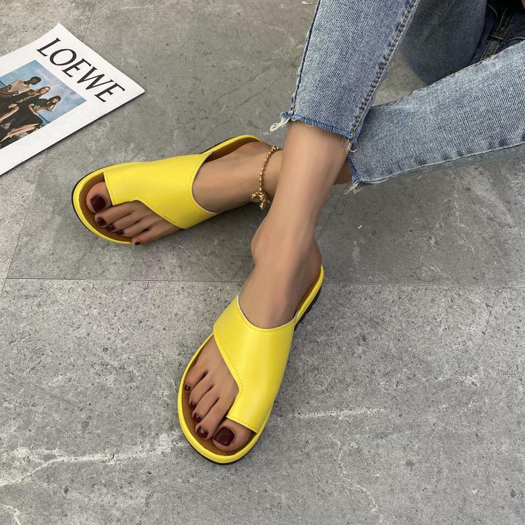 Fashionable Flip Flop with Toe Slope Slipper Sandal